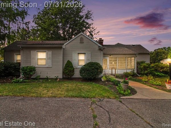 9116 Hix Road , Livonia, MI 48150