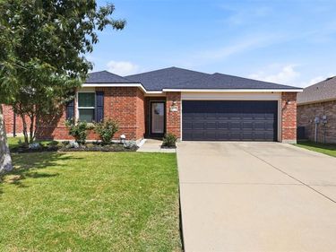5925 Mountain Bluff Drive, Fort Worth, TX 76179