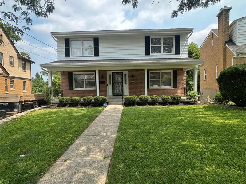 2715 Powell Drive, Cincinnati, OH 45211 Photo 2