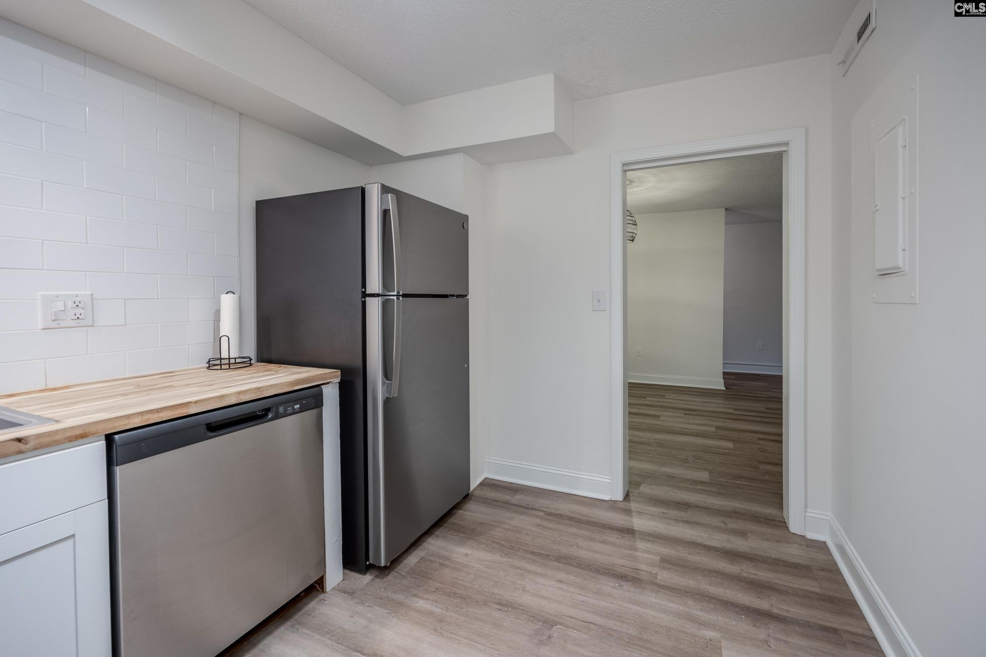 1825 St. Julian Place Photo 12