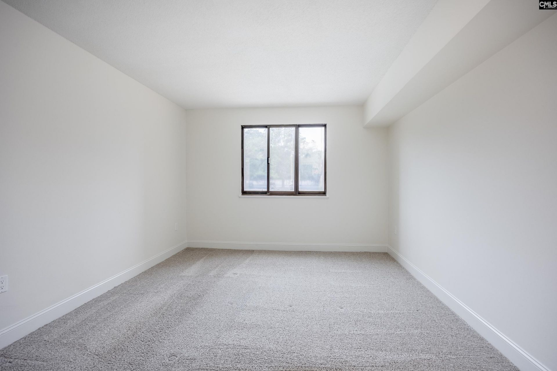 1825 St. Julian Place Photo 23