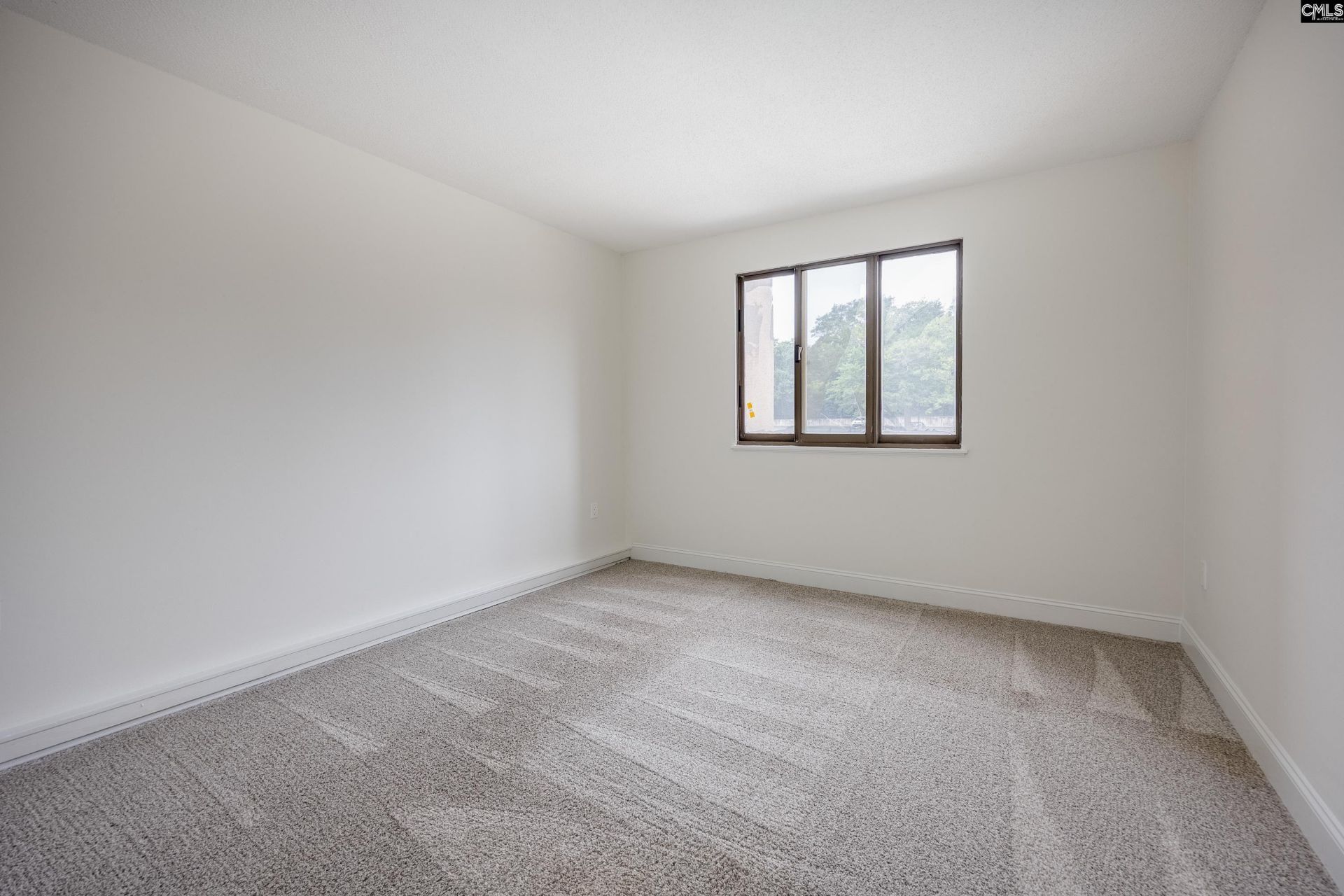 1825 St. Julian Place Photo 30