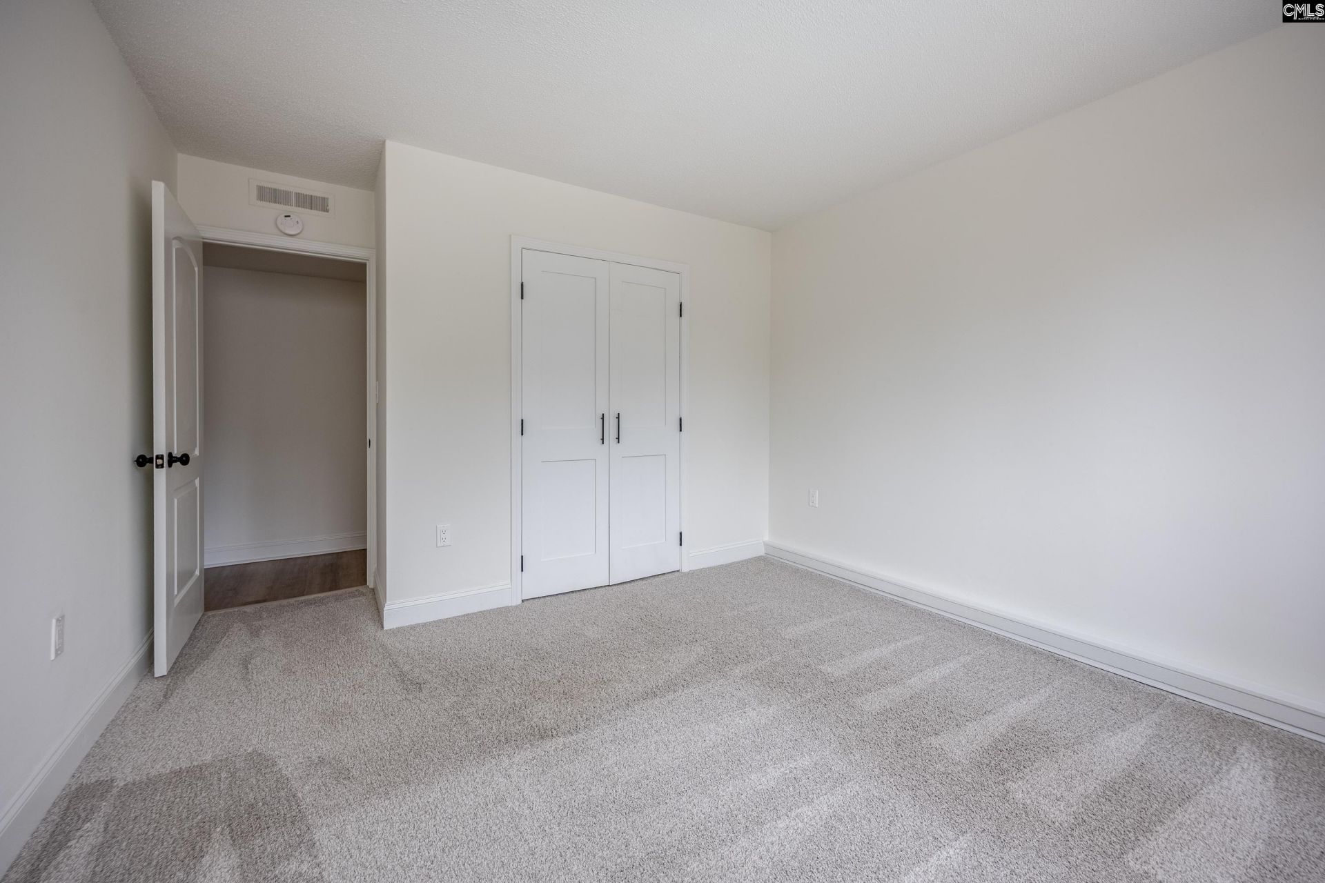 1825 St. Julian Place Photo 33