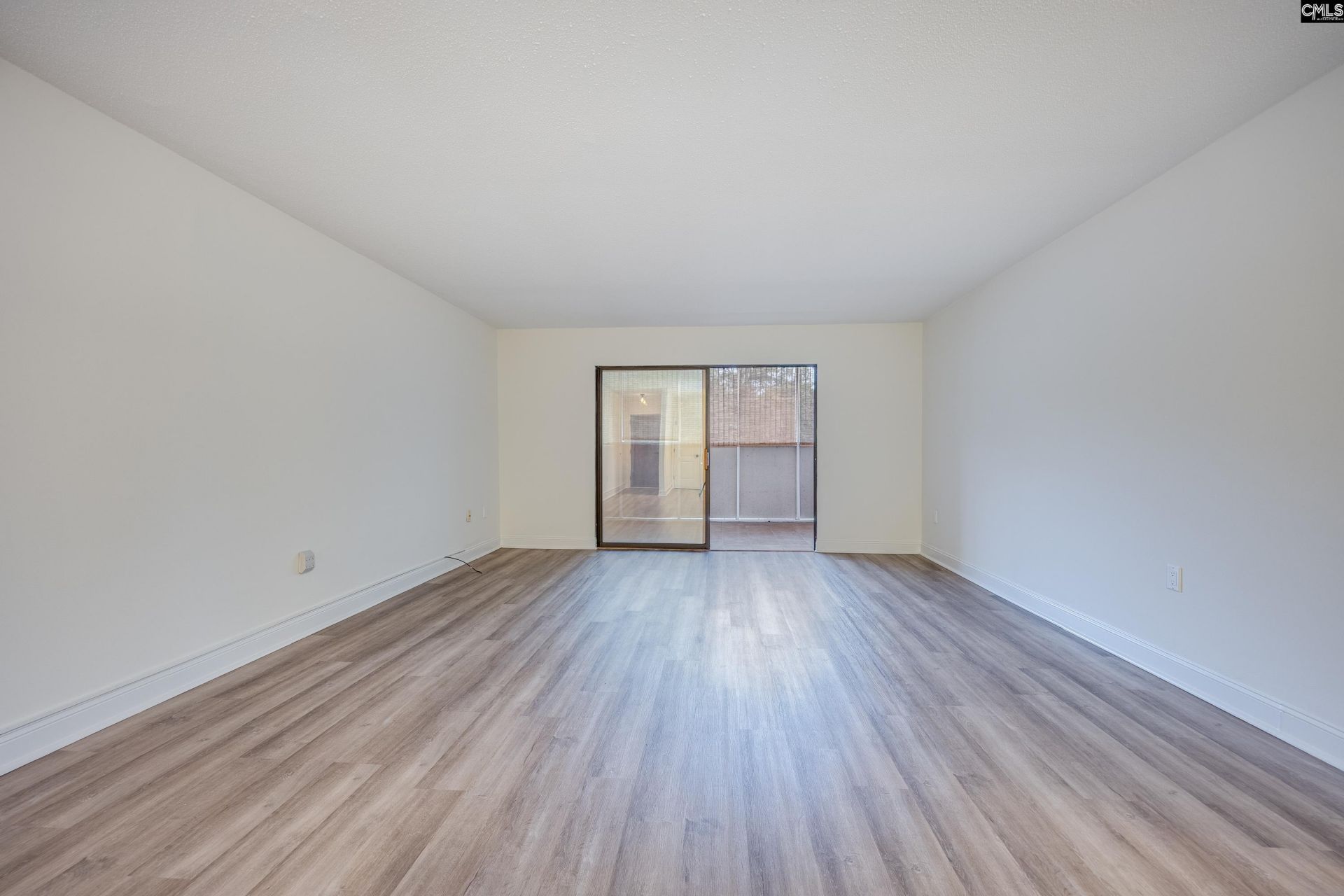 1825 St. Julian Place Photo 6