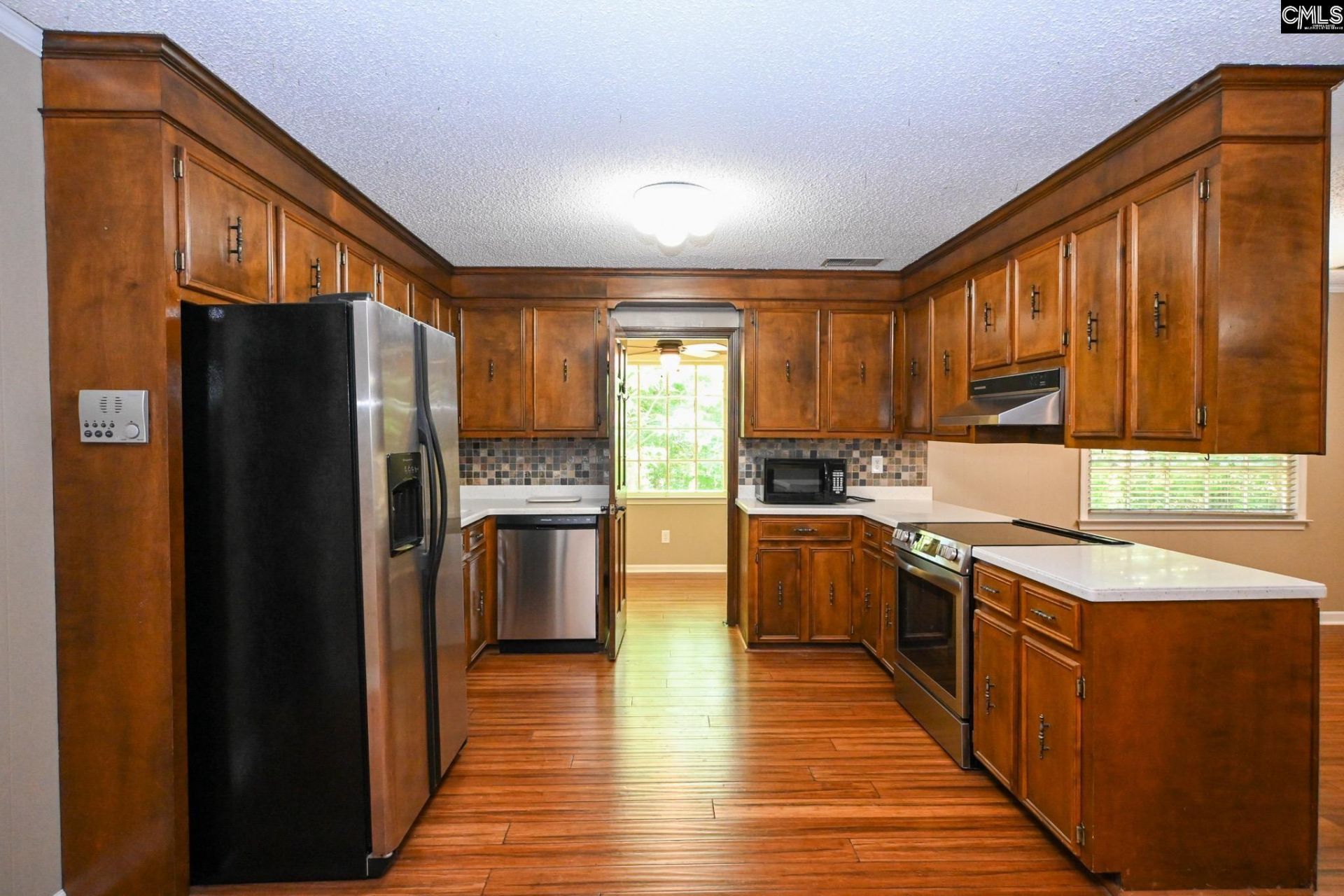 331 Barmount Drive  Photo 8