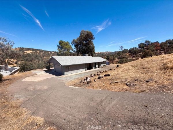 6041 Thornicroft, Valley Springs, CA 95252