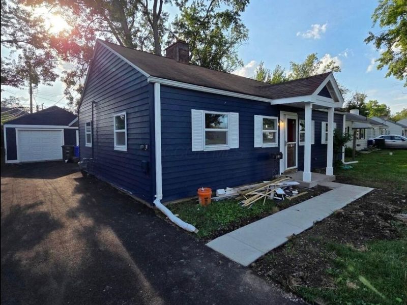 295 S Hampton Road , Columbus, OH 43213 Photo 2