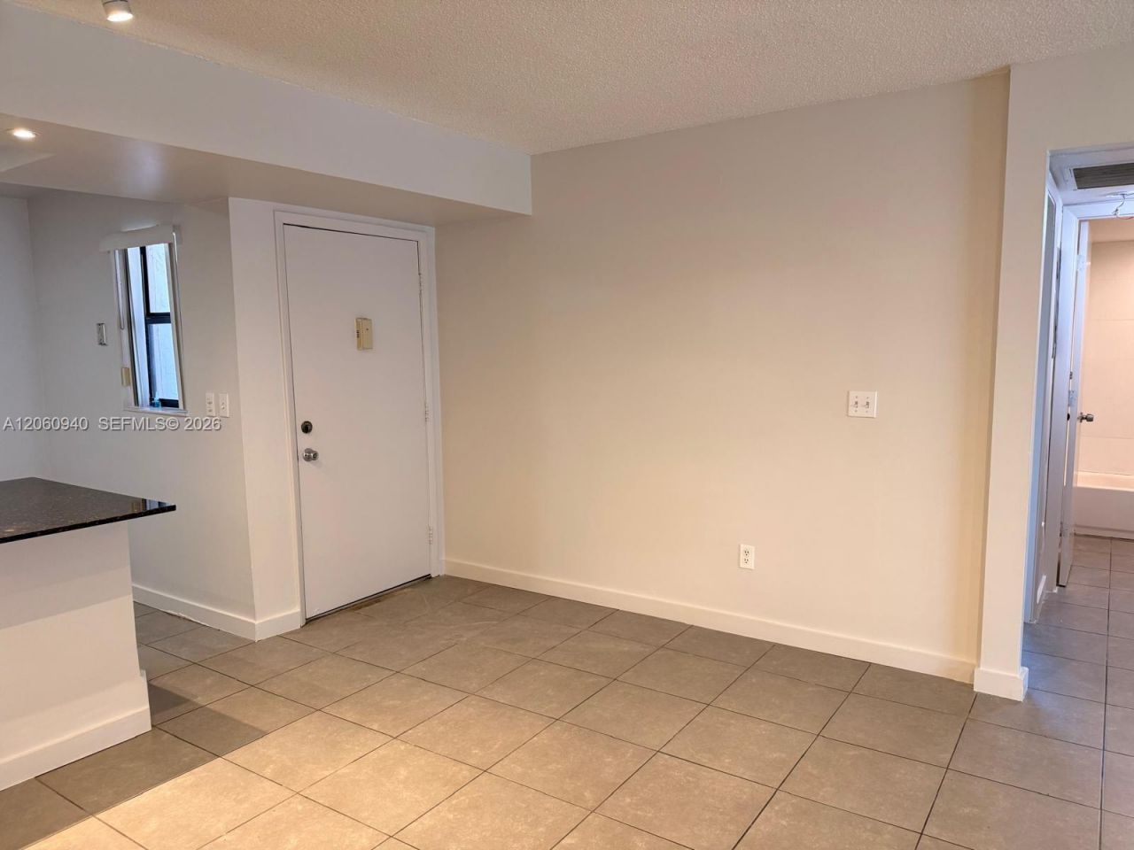 860 NE 209th Ter , Unit 104-33, Miami, FL 33179 Photo