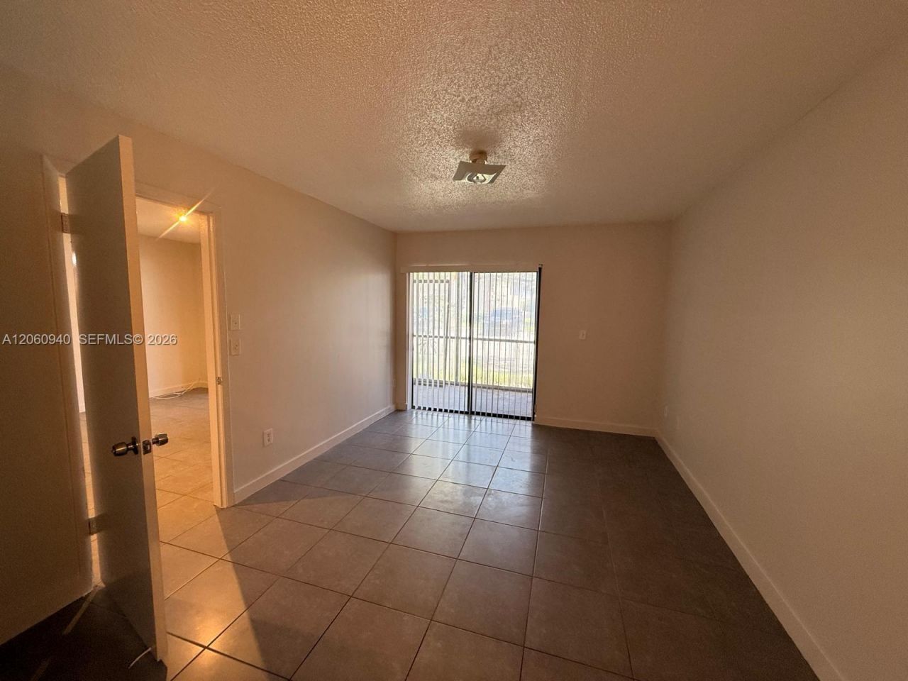 860 NE 209th Ter , Unit 104-33, Miami, FL 33179 Photo