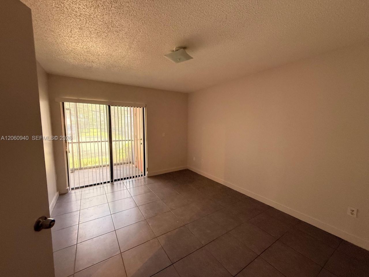 860 NE 209th Ter , Unit 104-33, Miami, FL 33179 Photo
