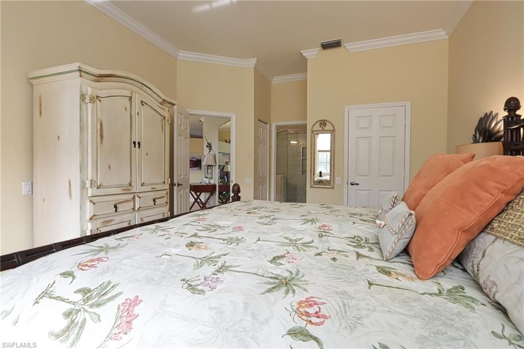 400 L Ambiance Cir , Unit 206, Naples, FL 34108 Photo