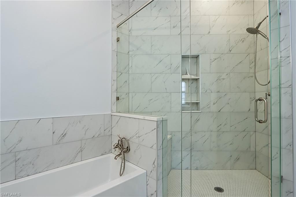 400 L Ambiance Cir , Unit 206, Naples, FL 34108 Photo