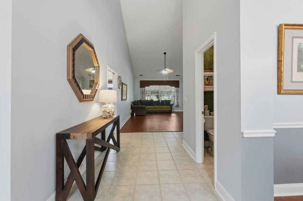 4889 Westwind Dr. Photo 12