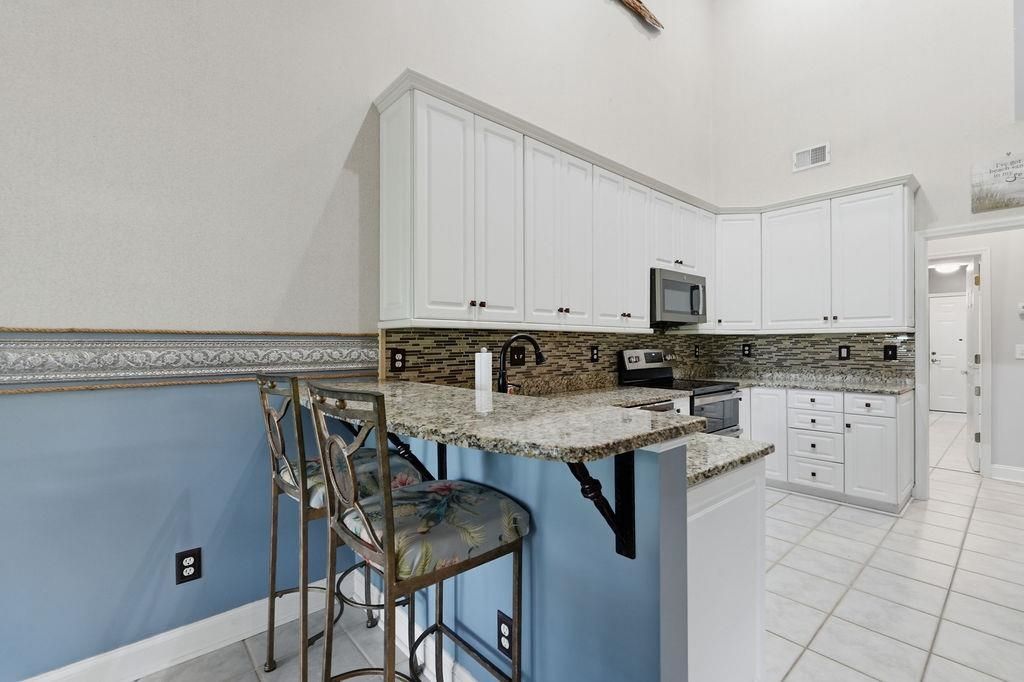 4889 Westwind Dr. Photo 15
