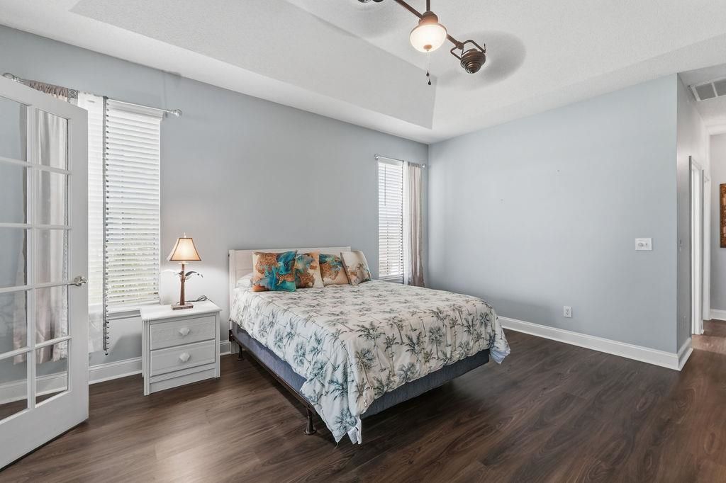 4889 Westwind Dr. Photo 21