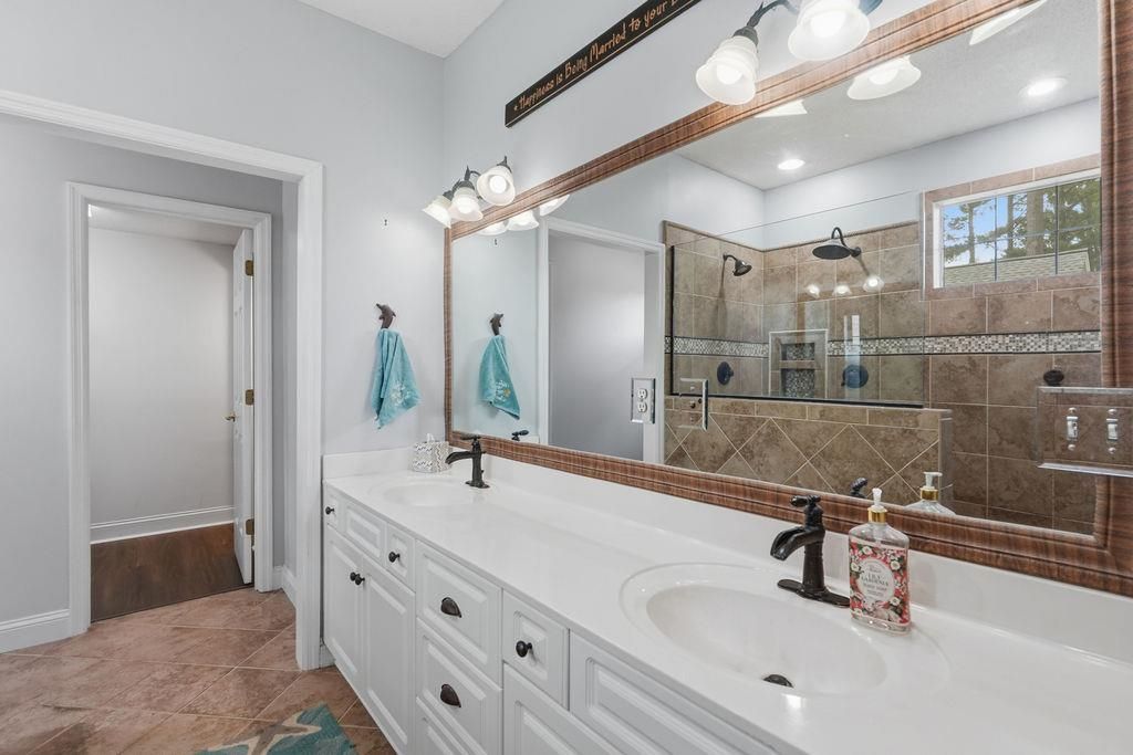 4889 Westwind Dr. Photo 26