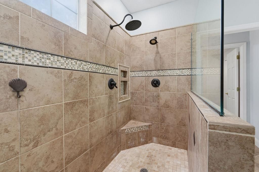 4889 Westwind Dr. Photo 27