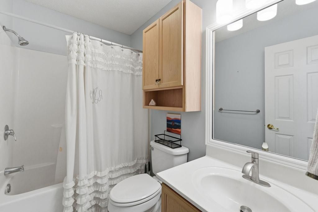 4889 Westwind Dr. Photo 38
