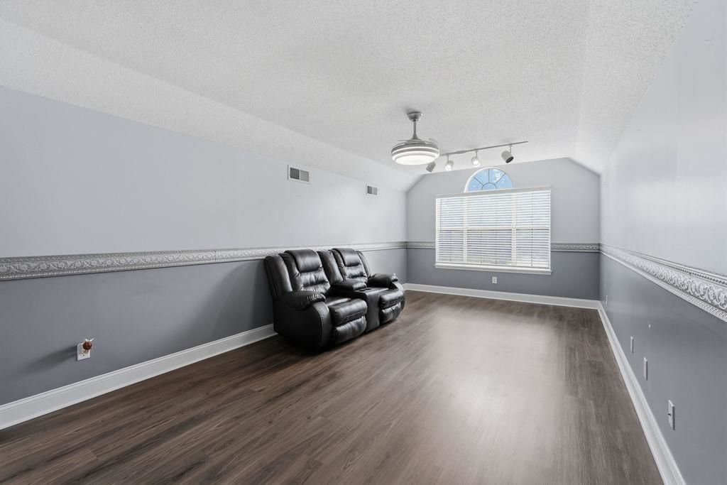 4889 Westwind Dr. Photo 39