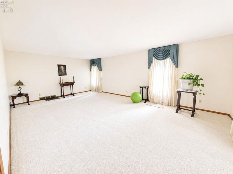 1206 Royal Oak Court, Mansfield, OH 44906 Photo 14