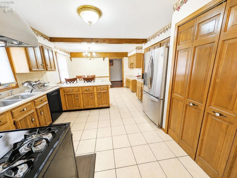 1206 Royal Oak Court, Mansfield, OH 44906 Photo 7