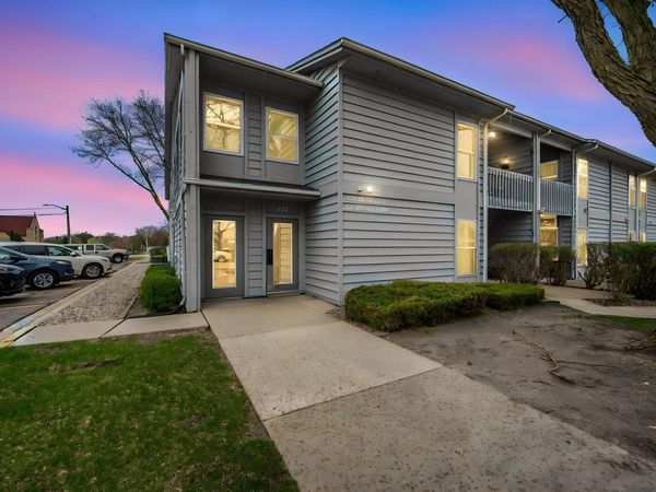 232 S Dewey Street, Unit 101, Fairmont, MN 56031