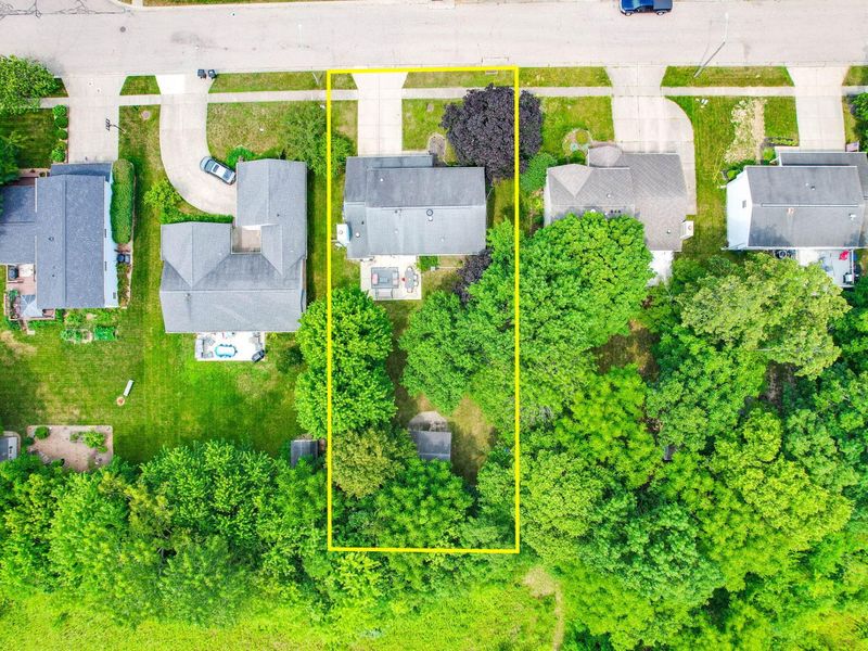 10175 Forestedge Lane, Miamisburg, OH 45342 Photo 3