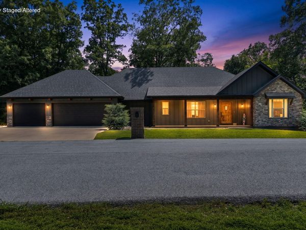 1800 Yoachum Drive, Nixa, MO 65714
