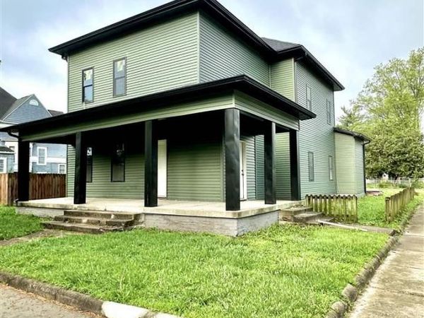 1103 S Center Street, Terre Haute, IN 47802