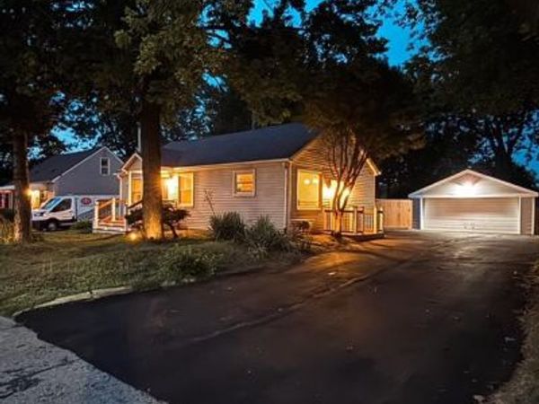 30052 Schoenherr Road , Warren, MI 48088