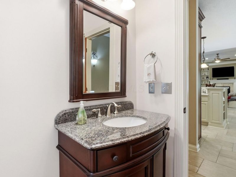 7182 N Hoover Reserve Court N, Westerville, OH 43081 Photo 34