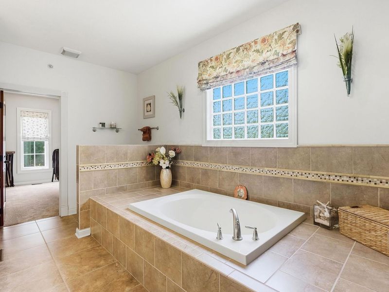 7182 N Hoover Reserve Court N, Westerville, OH 43081 Photo 49
