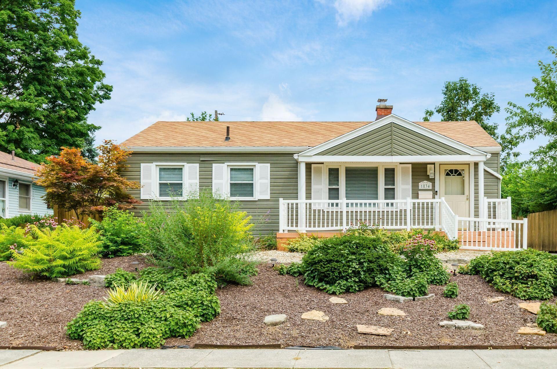 1834 E Beaumont Road , Columbus, OH 43224 Main Photo