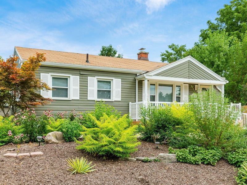 1834 E Beaumont Road , Columbus, OH 43224 Photo 2