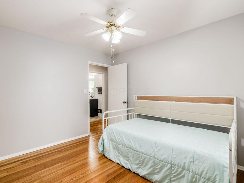1834 E Beaumont Road , Columbus, OH 43224 Photo 32