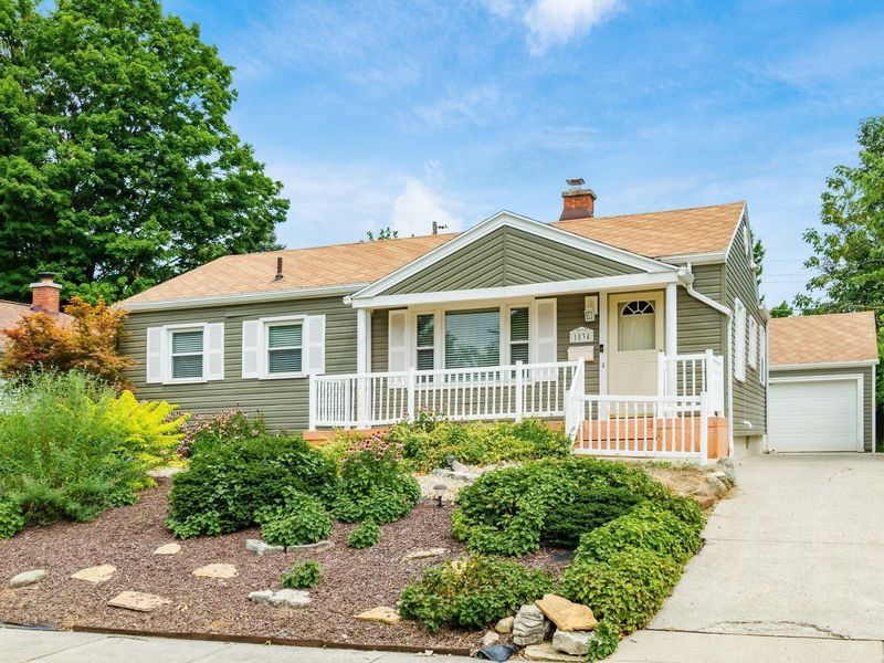 1834 E Beaumont Road , Columbus, OH 43224 Photo 5