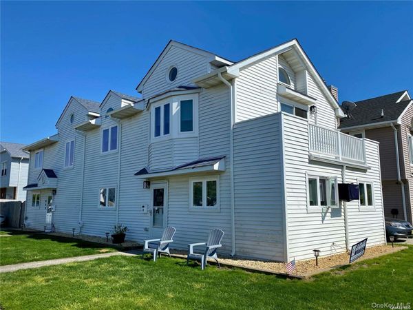 680 W Beech Street, Unit B, Long Beach, NY 11561