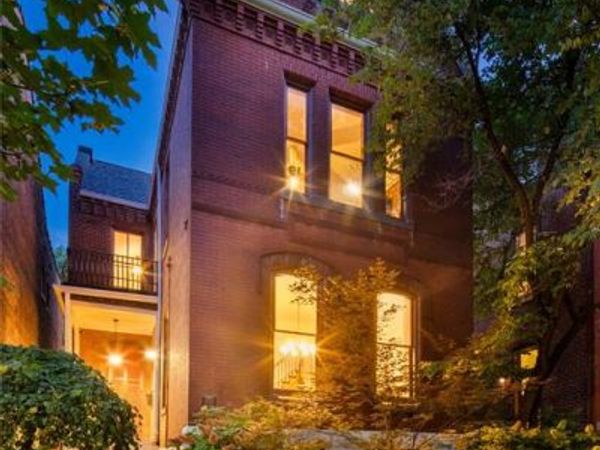 1920 Sidney Street , St Louis, MO 63104