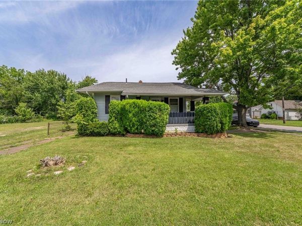402 W 28th Street , Lorain, OH 44055