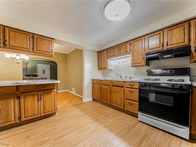 402 W 28th Street , Lorain, OH 44055 Photo 14