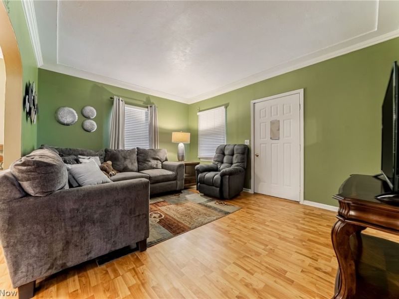 402 W 28th Street , Lorain, OH 44055 Photo 8