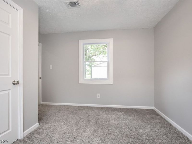 12215 Guardian Boulevard , Cleveland, OH 44135 Photo 17