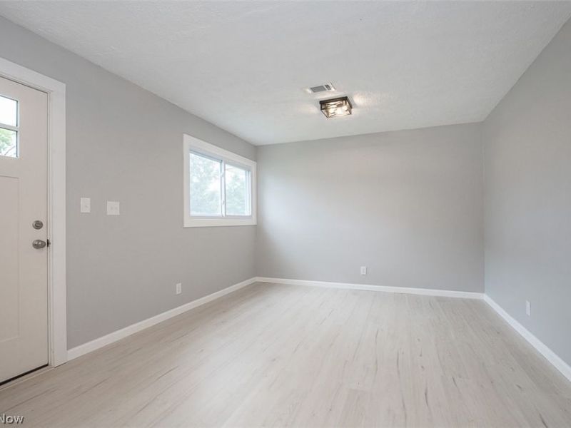 12215 Guardian Boulevard , Cleveland, OH 44135 Photo 4