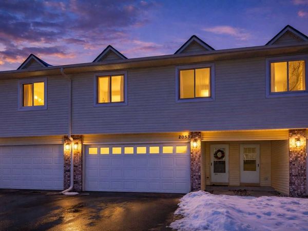 2053 Edgerton Street , Maplewood, MN 55117