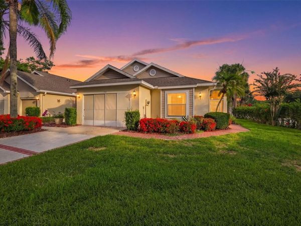 2401 NANTUCKET GLEN PLACE , Unit 11, SUN CITY CENTER, FL 33573