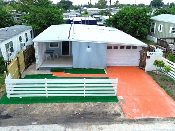 2135 ORANGE DRIVE, HOLIDAY, FL 34691