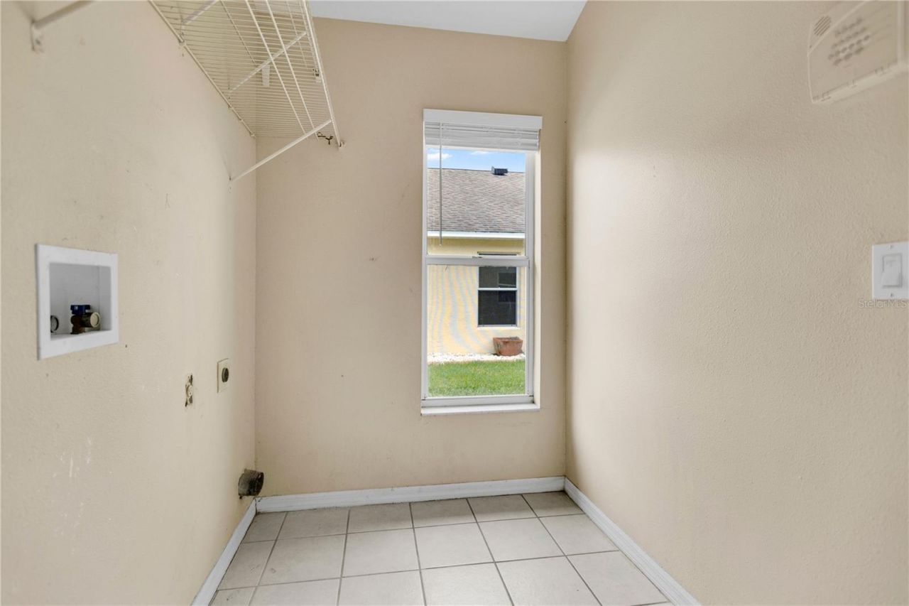 1422 Lake Shore Ranch Drive, Seffner, FL 33584 Photo
