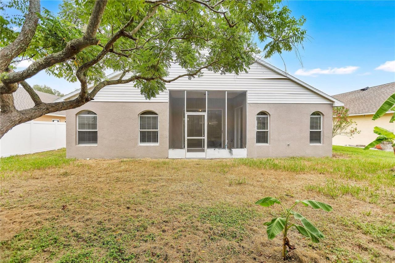 1422 Lake Shore Ranch Drive, Seffner, FL 33584 Photo