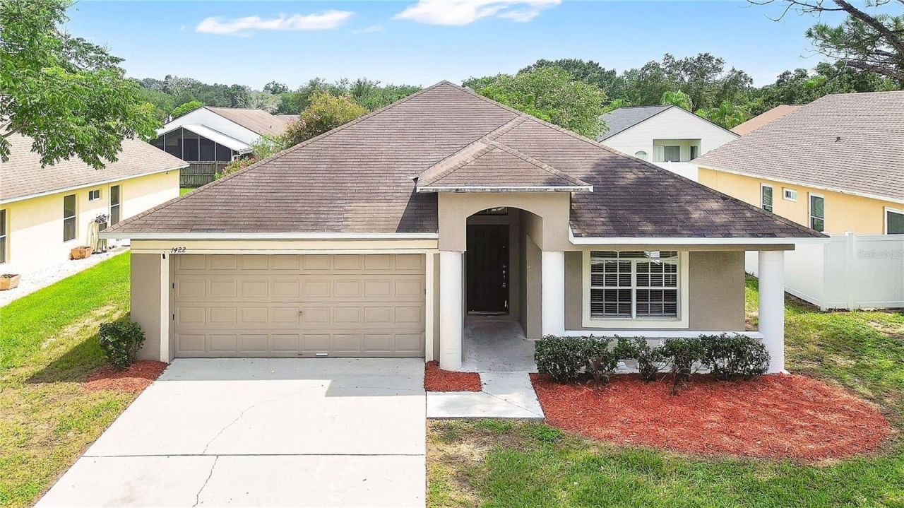 1422 Lake Shore Ranch Drive, Seffner, FL 33584 Photo