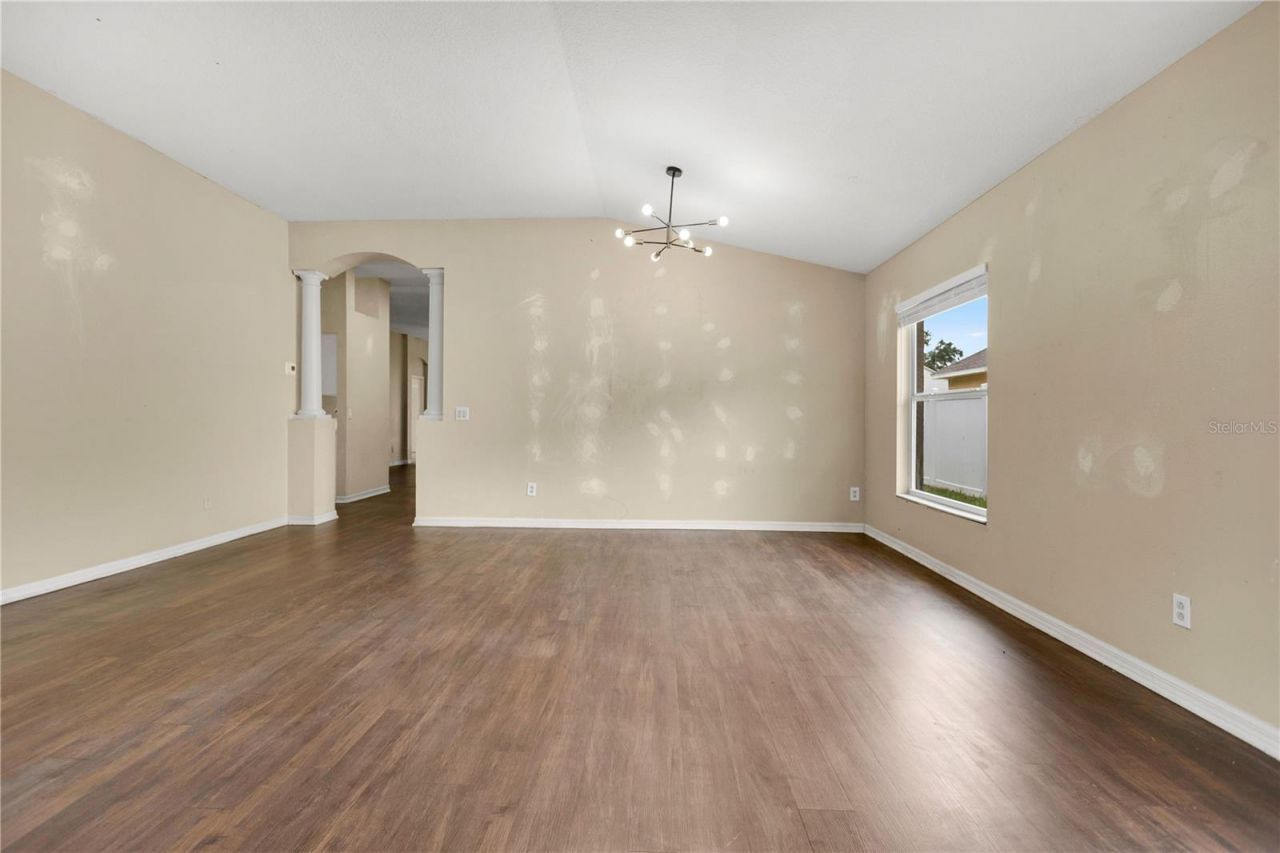 1422 Lake Shore Ranch Drive, Seffner, FL 33584 Photo